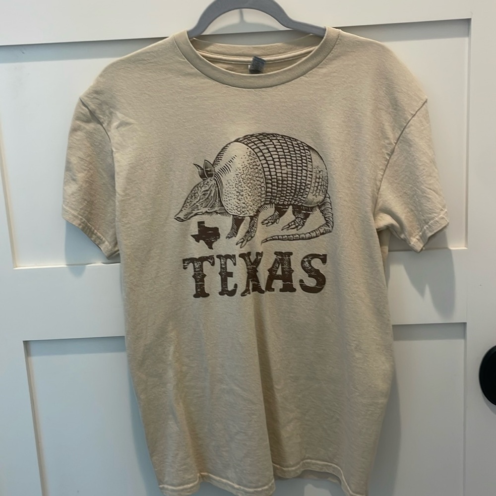 Women’s medium graphic tee